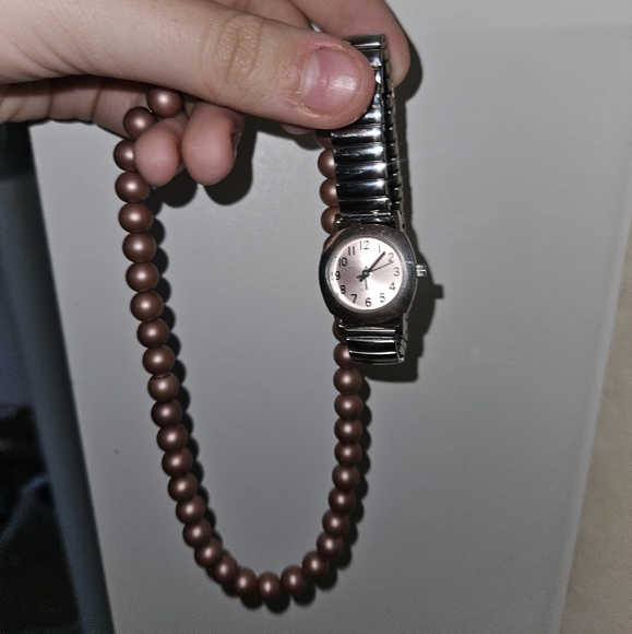 Watch and necklace set - Picture 1 of 3